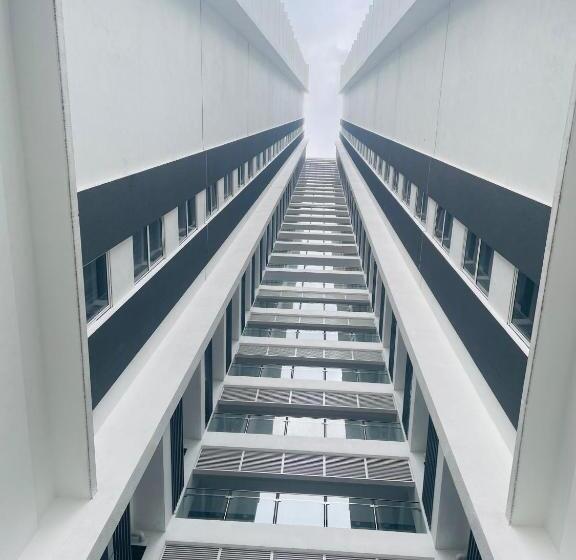 هتل Quill Service Suites By First Resources