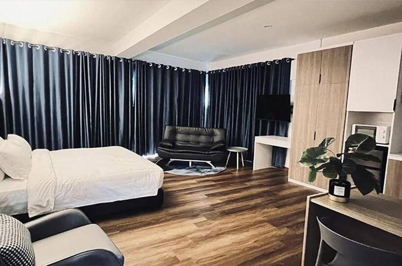 Hotel Unihome Suite