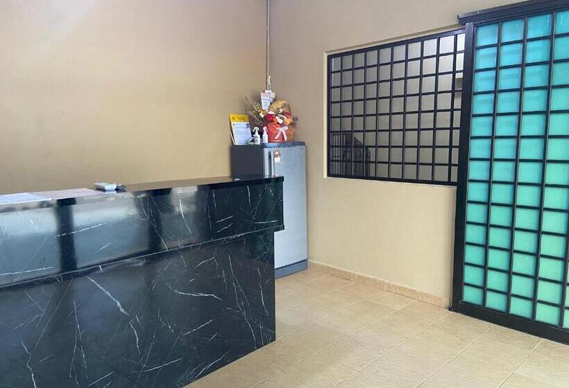 Oyo 90857 Hotel Kong Jing