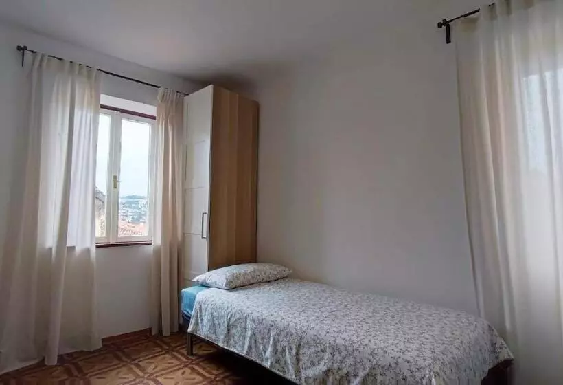 پانسیون Altana Rooms