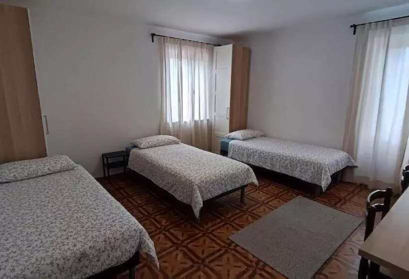 پانسیون Altana Rooms