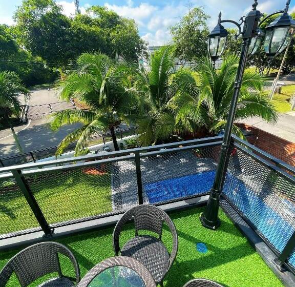 پانسیون Brick Garden