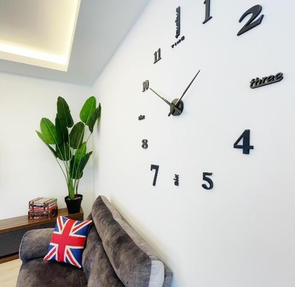 پانسیون Brick Garden