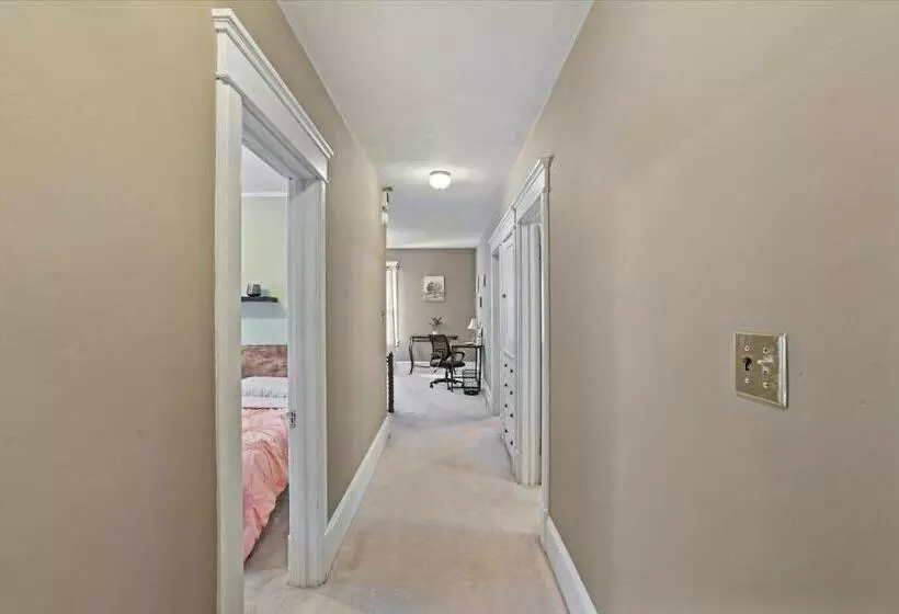 ペンション Greenridge Getaway:near Universities & Attractions