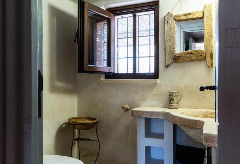 پانسیون Villa Sopra I Sassi