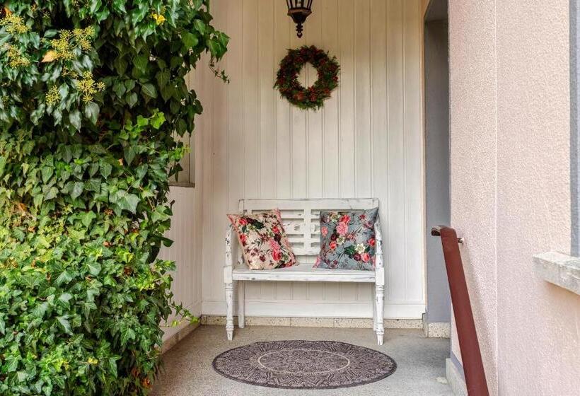 Pension Im Landhausstil Im Brombachtal, Odenwald