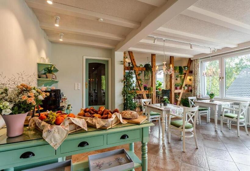 Pension Im Landhausstil Im Brombachtal, Odenwald