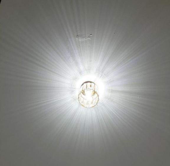 Qilala Dualview By The Shore