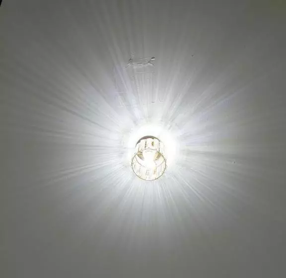 Qilala Dualview By The Shore