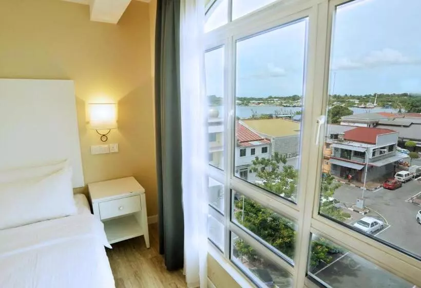 Retkeilymaja Melati Inn