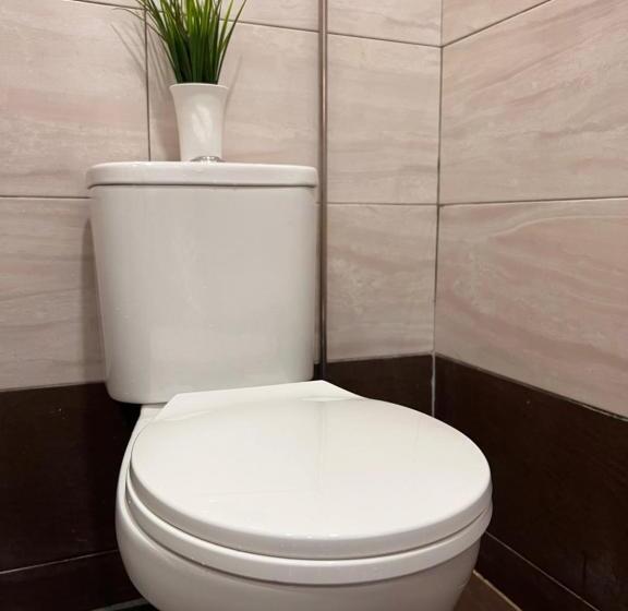 Alberg Room3a#ig Theme Bargainous#shared Bathroom#3pax#2min Kek Lok Si