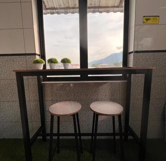 Alberg Room3a#ig Theme Bargainous#shared Bathroom#3pax#2min Kek Lok Si