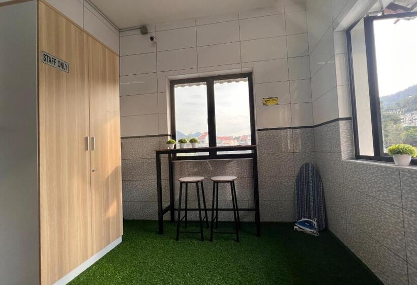 Alberg Room3a#ig Theme Bargainous#shared Bathroom#3pax#2min Kek Lok Si