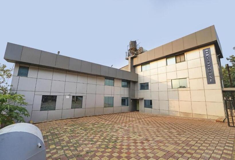 Collection O Silverleef Hotels And Resorts