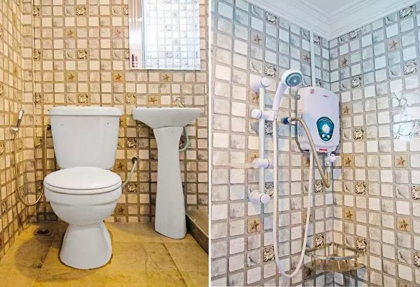 Hotelli Capital O 90557 Dedsaan Beach Village