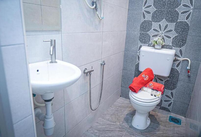 Отель Ghazrins Desaru