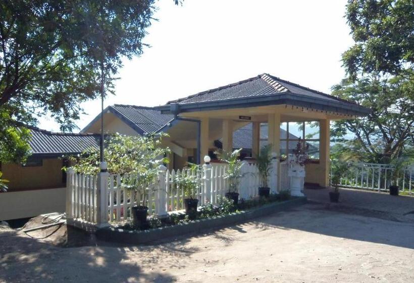 Hotel Rest House   Teldeniya