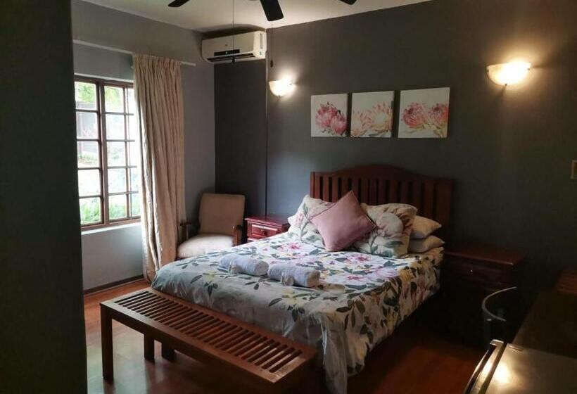 Отель Sanloo Manor Guesthouse