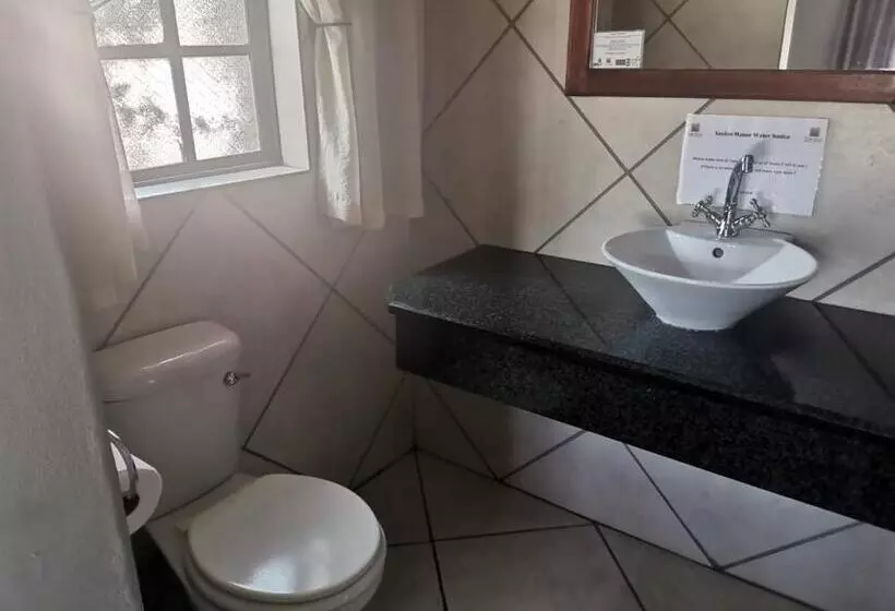 ホテル Sanloo Manor Guesthouse