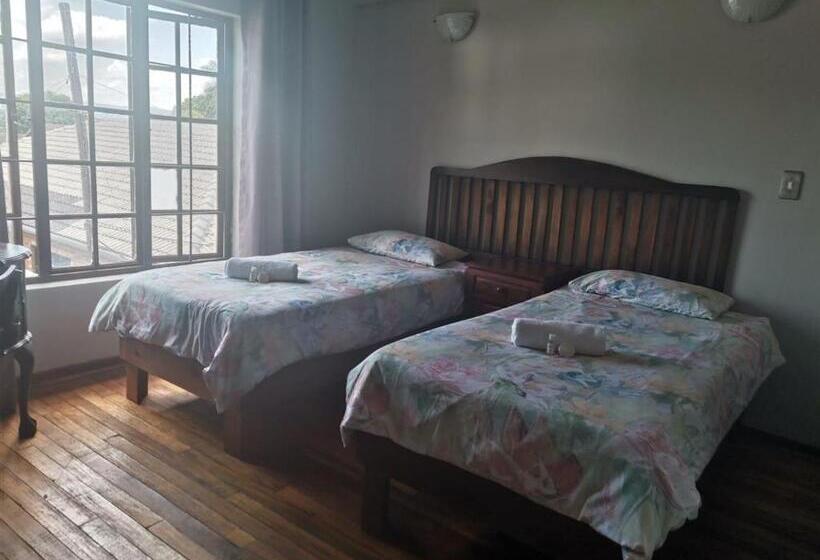 Отель Sanloo Manor Guesthouse