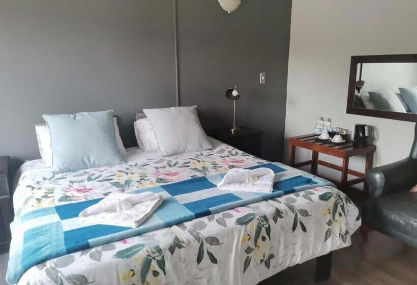 Отель Sanloo Manor Guesthouse