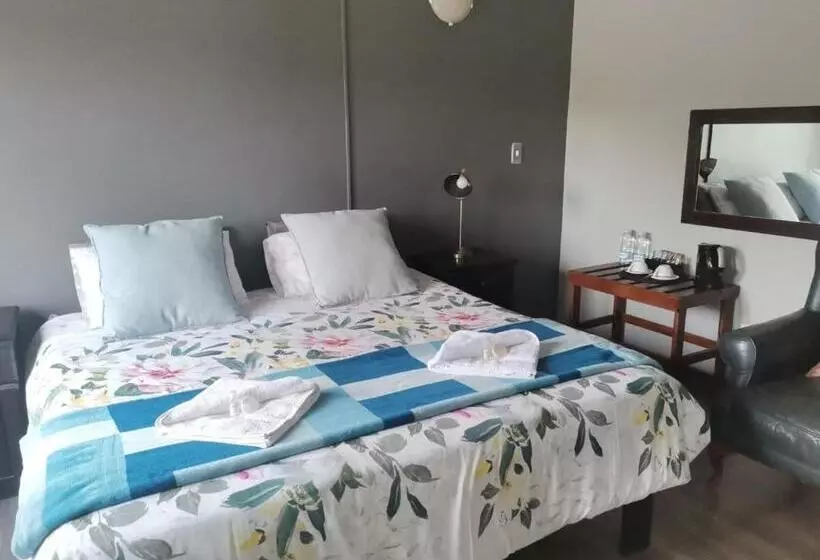 ホテル Sanloo Manor Guesthouse