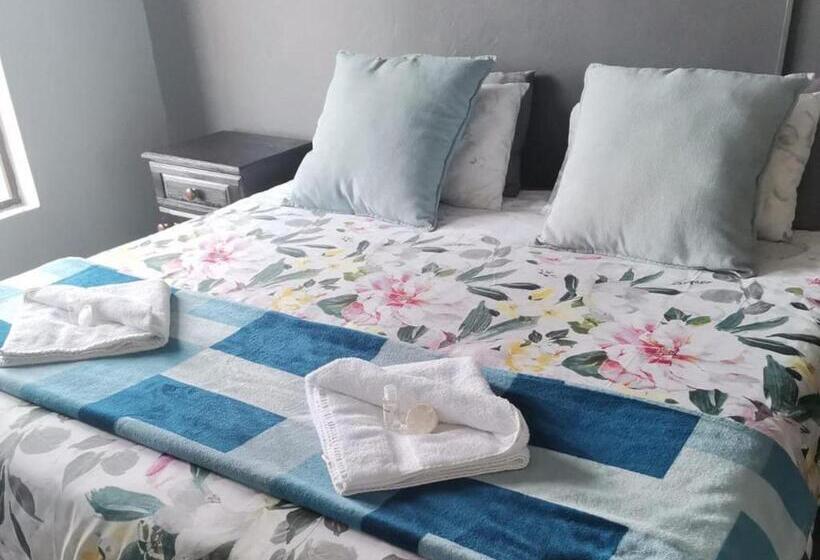 Отель Sanloo Manor Guesthouse