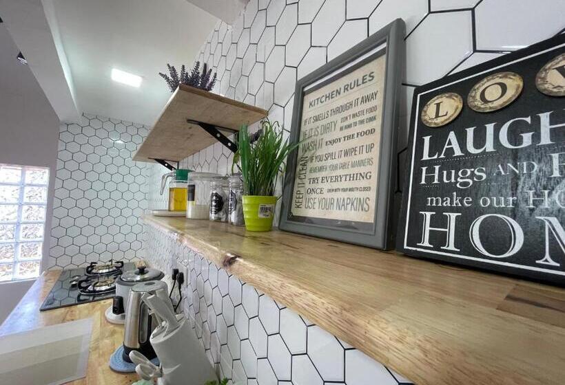 فندق على الطريق Suasana Stay & Homestay Near Umt Unisza Ipg Mrsm Kuala Nerus, Terengganu