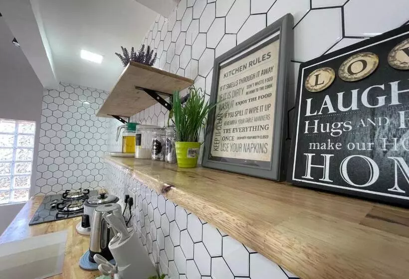 Motelli Suasana Stay & Homestay Near Umt Unisza Ipg Mrsm Kuala Nerus, Terengganu