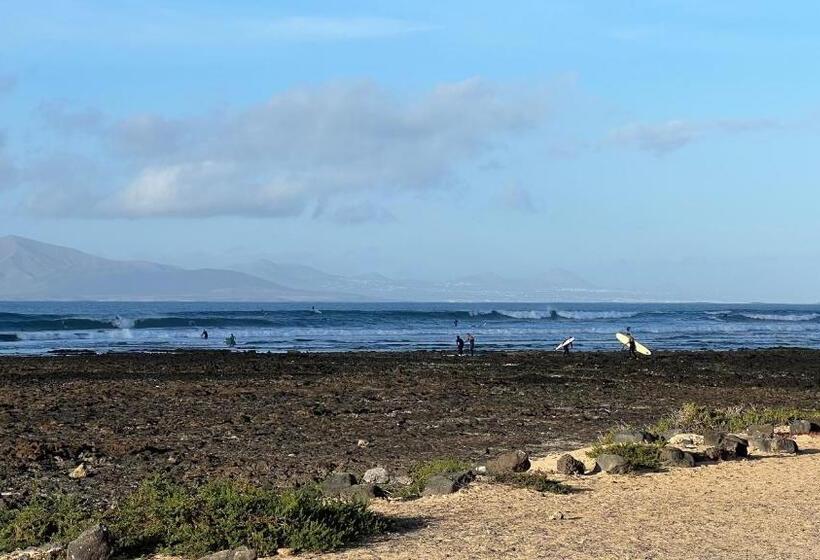 פנסיון Kauri Nomad Surf & Kite House