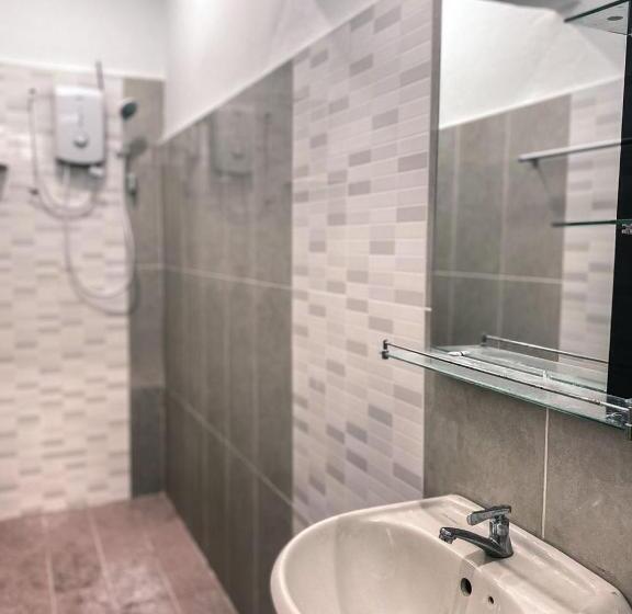 פנסיון Private Bathroom In King Room Bukit Mertajam Alma Impian