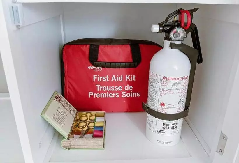 پانسیون Private, Spacious, & Bright Home