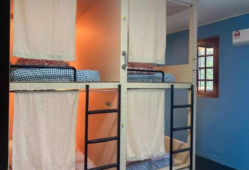 پانسیون Stop @melaka Guesthouse