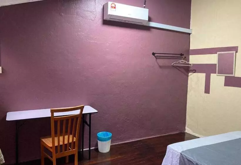 پانسیون Stop @melaka Guesthouse