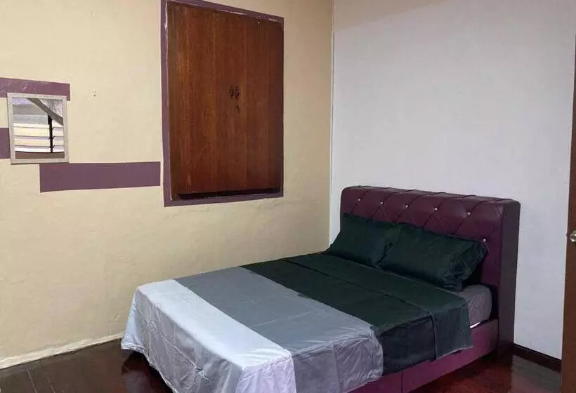 پانسیون Stop @melaka Guesthouse