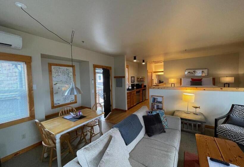 Курорт Boatyarrd Inn # 9