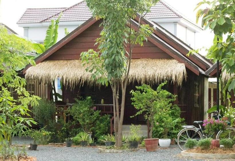 منتجع Treuy Koh Bungalow