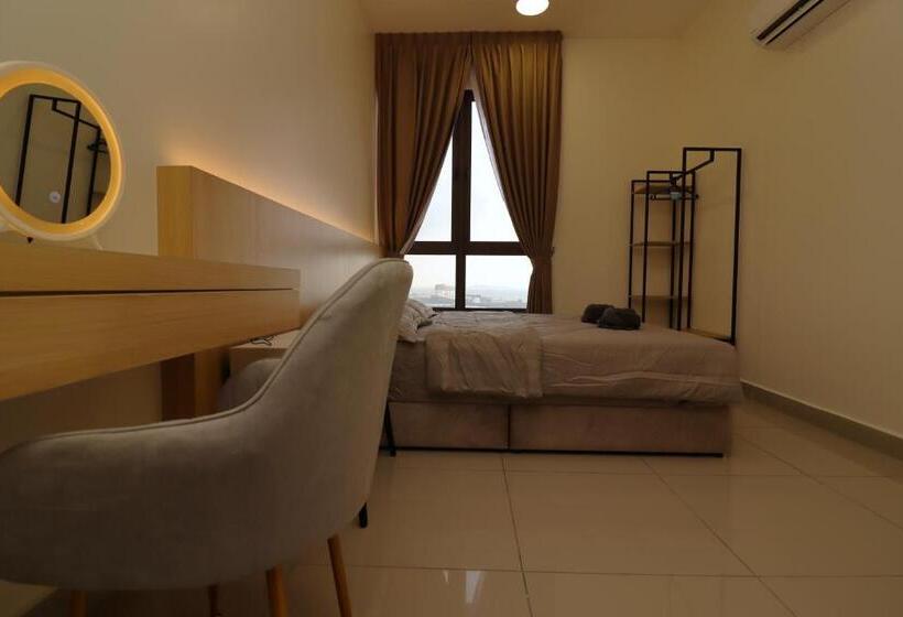 Mykey Bali B 31 09 Melaka City