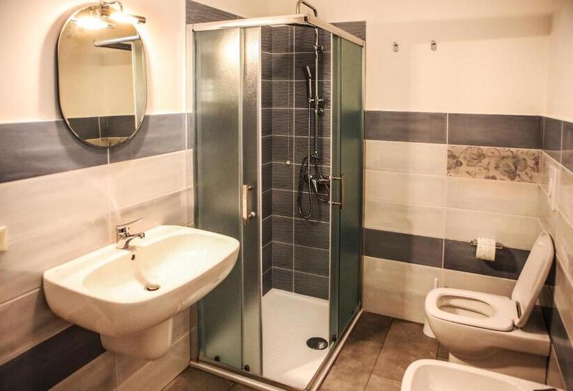 Aprile Bed And Breakfast