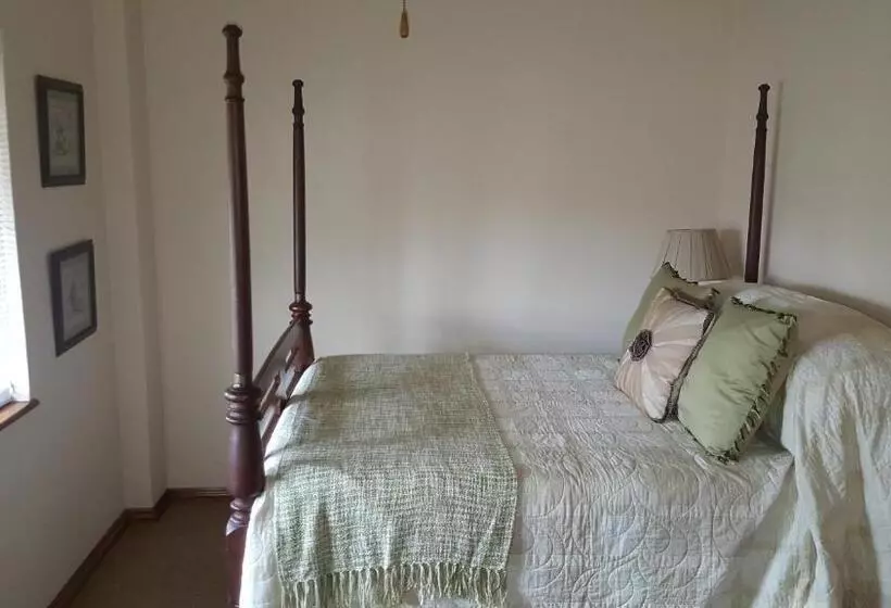 Aamiaismajoitus (B&B) Bleu Bird Guesthouse