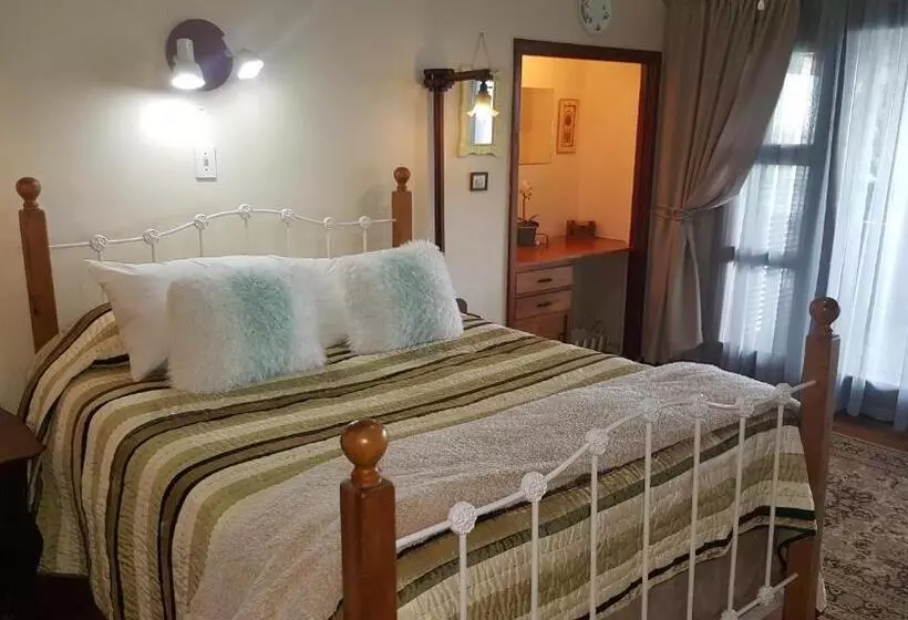 Aamiaismajoitus (B&B) Bleu Bird Guesthouse