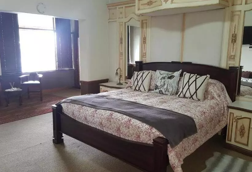 Aamiaismajoitus (B&B) Bleu Bird Guesthouse