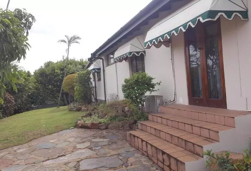 Aamiaismajoitus (B&B) Bleu Bird Guesthouse