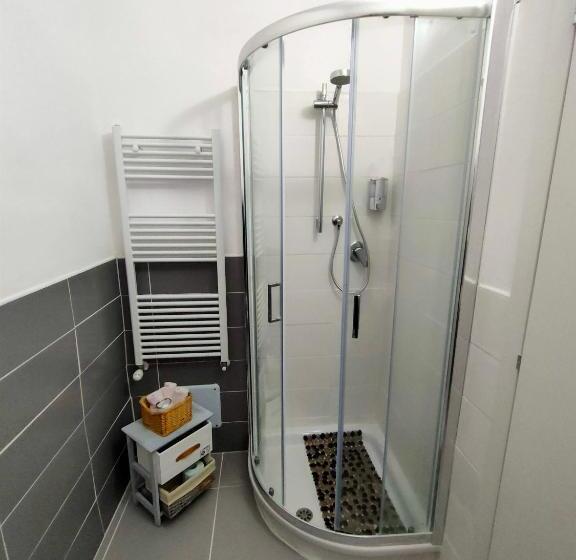 تختخواب و صبحانه La Staccionata Bianca