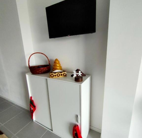 تختخواب و صبحانه La Staccionata Bianca