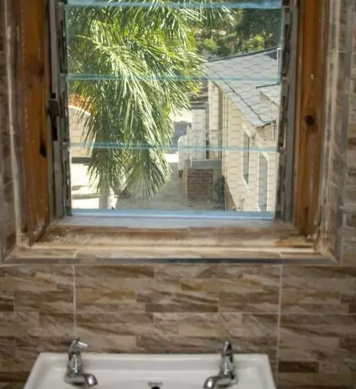 Captains Villa   Where Lake Malawi And Shire River Meet, Historical Hotel At Waterfront Next To The