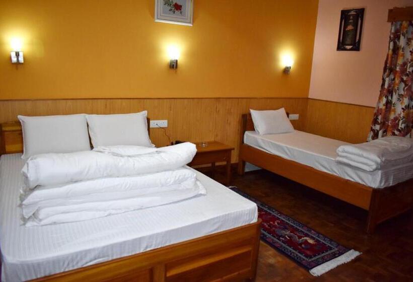 בית מלון כפרי Alpine Guest House