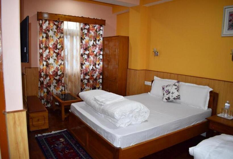 בית מלון כפרי Alpine Guest House