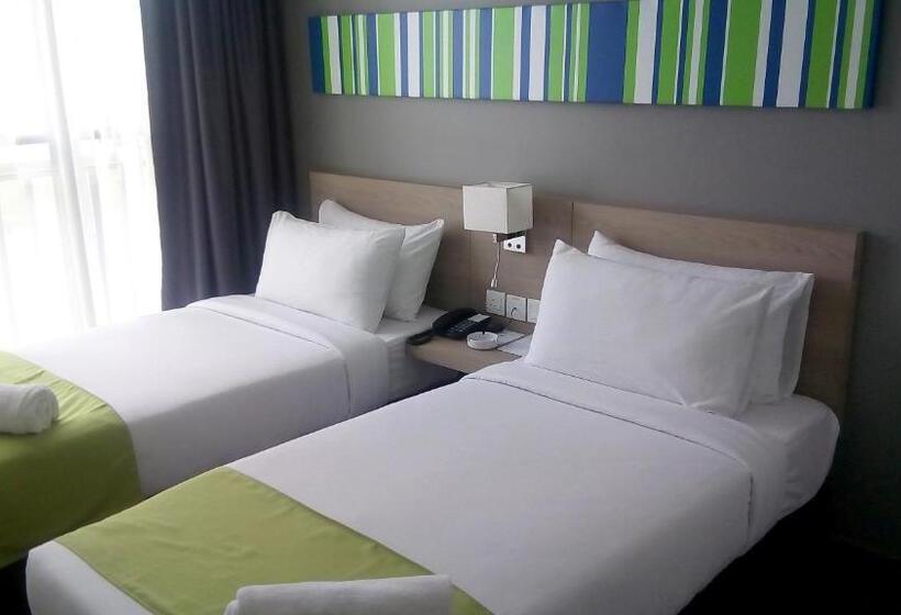 هتل Singgah Kertih