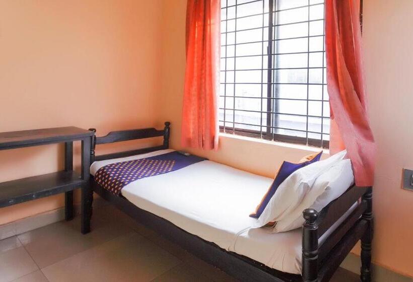 בית מלון כפרי Spot On City Lodge